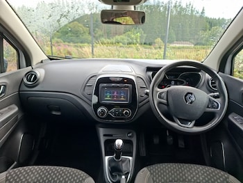 Used Renault Captur 2018 for sale - 79461406: Photo