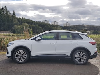 Used Audi Q4 e-tron 2024 for sale - 75976728: Photo
