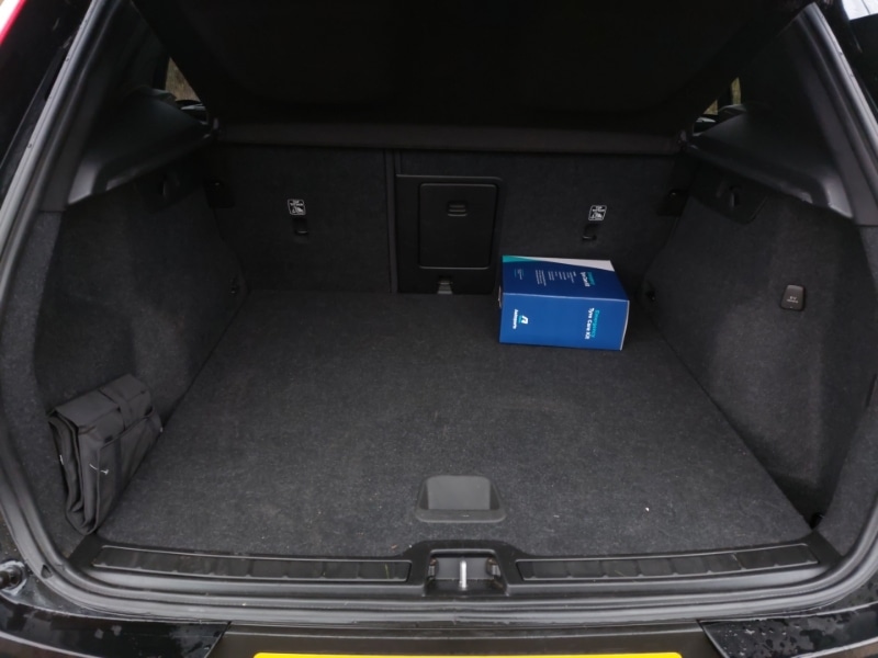 Used Volvo XC40 2021 for sale - 76656635: Photo 8