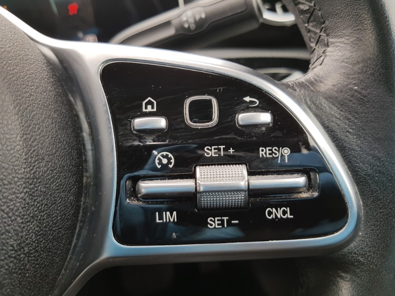 Used Mercedes-Benz A-Class 2018 for sale - 76301696: Photo 14