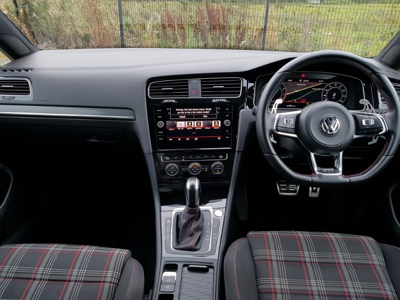 Used Volkswagen Golf 2020 for sale - 76721992: Photo 2