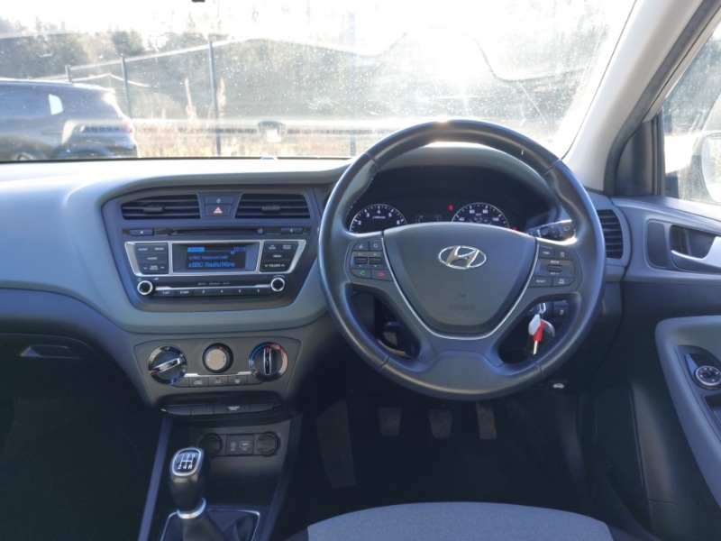 Used Hyundai i20 2016 for sale - 77543975: Photo 2