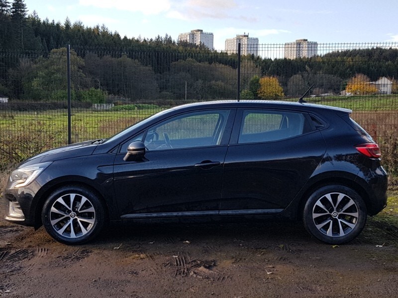 Used Renault Clio 2021 for sale - 76393324: Photo 4