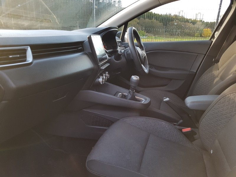 Used Renault Clio 2021 for sale - 76393324: Photo 5