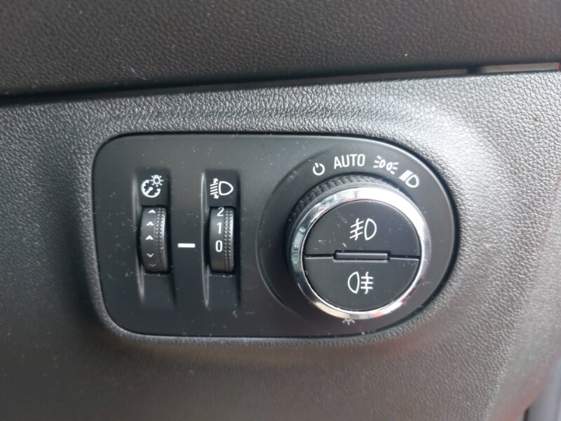 Used Vauxhall Corsa 2015 for sale - 77669555: Photo 14