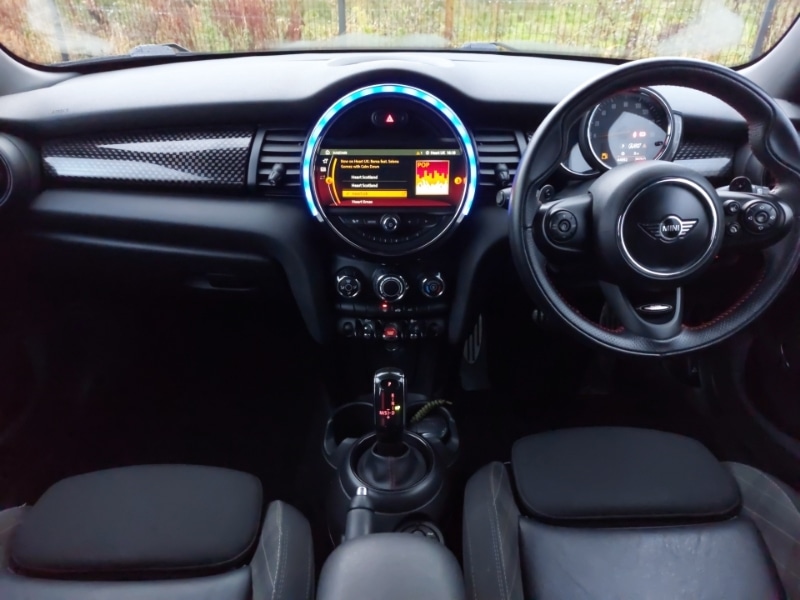 Used MINI Hatch 2018 for sale - 76487868: Photo 2