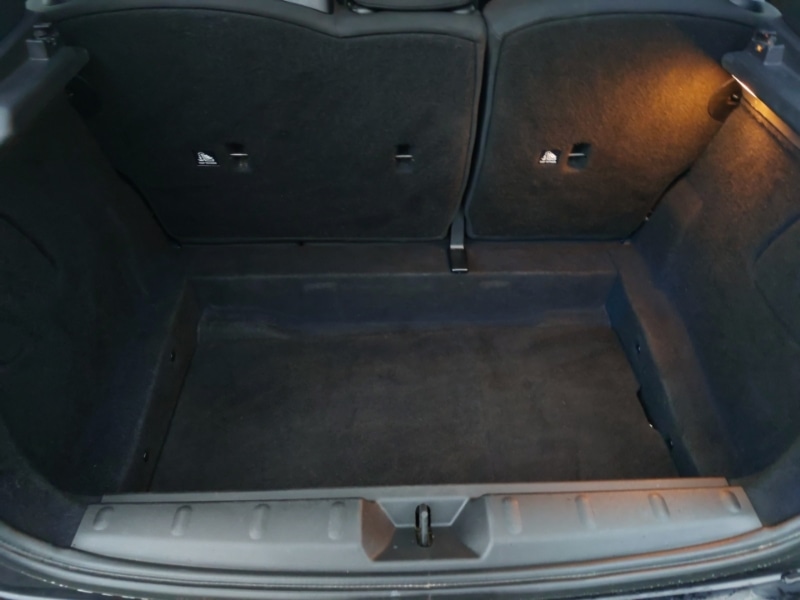 Used MINI Hatch 2018 for sale - 76487868: Photo 8