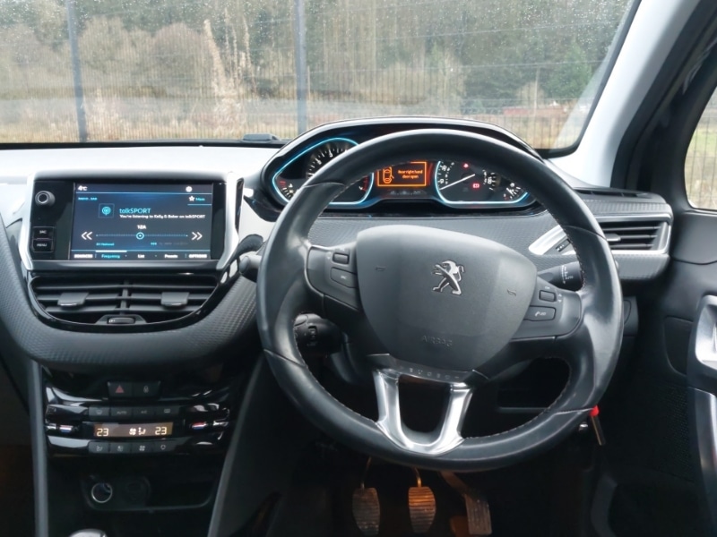 Used Peugeot 2008 2018 for sale - 77201942: Photo 2