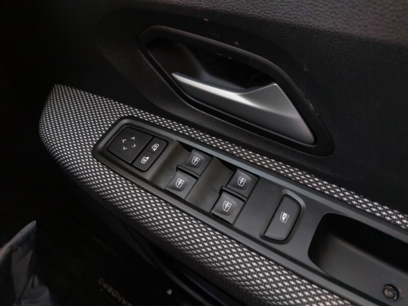 Used Dacia Sandero Stepway 2024 for sale - 76639267: Photo 15