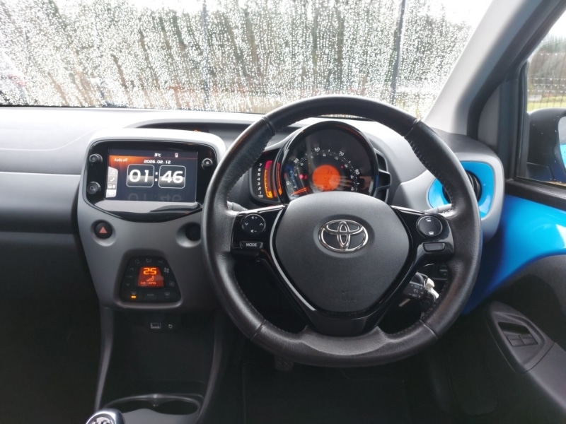 Used Toyota AYGO 2018 for sale - 77596209: Photo 2