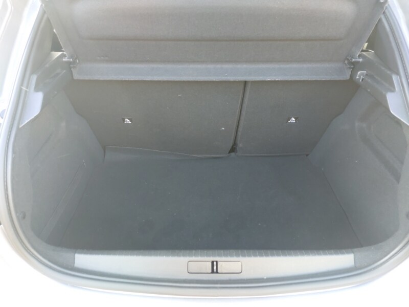 Used Peugeot 208 2023 for sale - 77731652: Photo 8