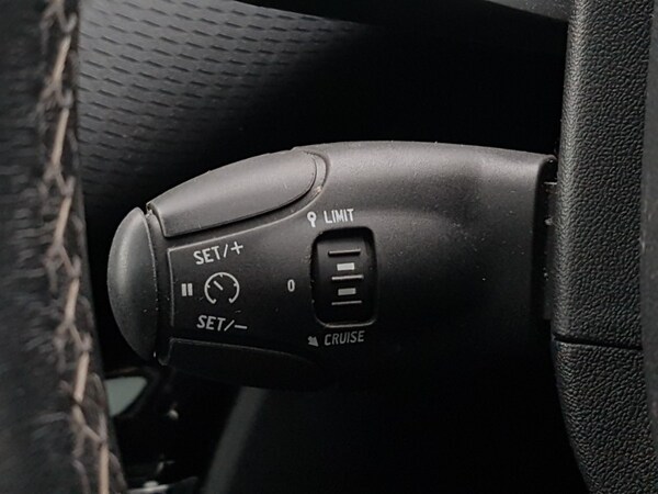 Used Peugeot 2008 2019 for sale - 76213213: Photo 15
