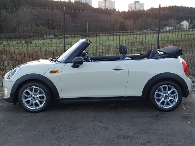 Used MINI Convertible 2017 for sale - 77090346: Photo 4
