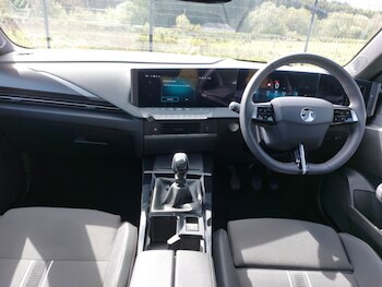 Used Vauxhall Astra 2025 for sale - 78518984: Photo