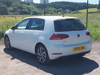 Used Volkswagen Golf 2019 for sale - 79857843: Photo