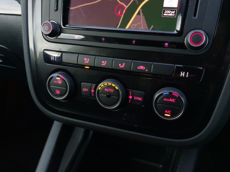 Used Volkswagen Scirocco 2017 for sale - 76583610: Photo 15