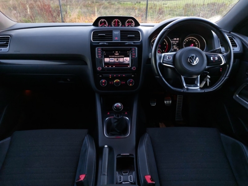 Used Volkswagen Scirocco 2017 for sale - 76583610: Photo 2