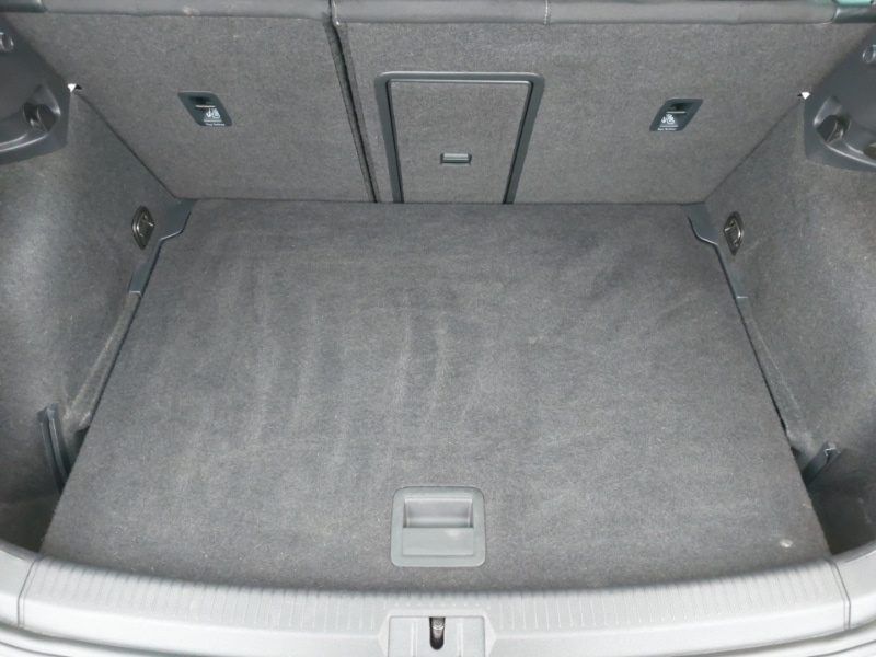 Used Volkswagen Golf 2018 for sale - 77325412: Photo 8