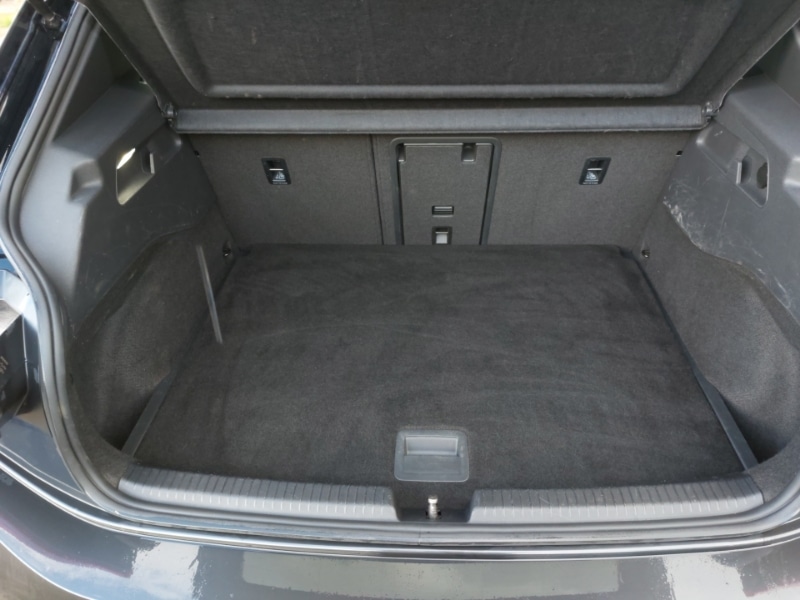 Used Volkswagen ID.3 2021 for sale - 76624387: Photo 8