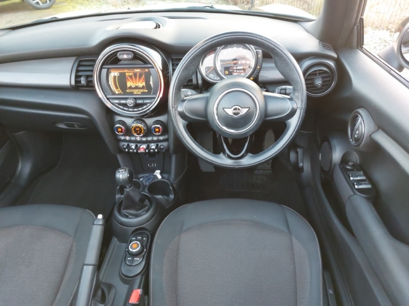 Used MINI Convertible 2017 for sale - 77648604: Photo 7