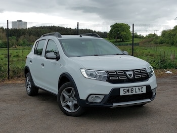 Used Dacia Sandero Stepway 2018 for sale - 78664600: Photo