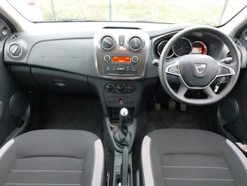 Used Dacia Sandero Stepway 2018 for sale - 78664600: Photo