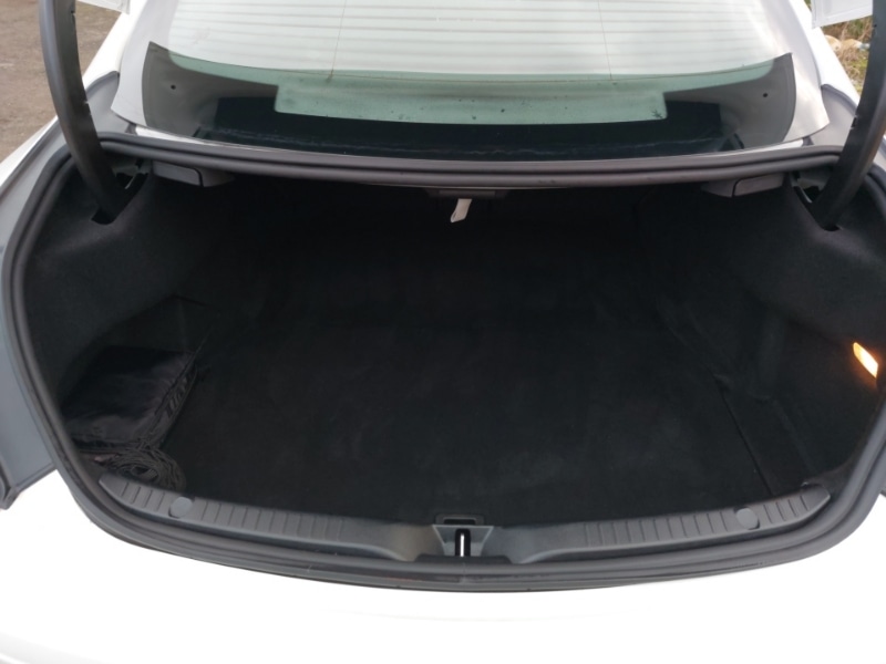 Used Mercedes-Benz C Class 2018 for sale - 76471582: Photo 8