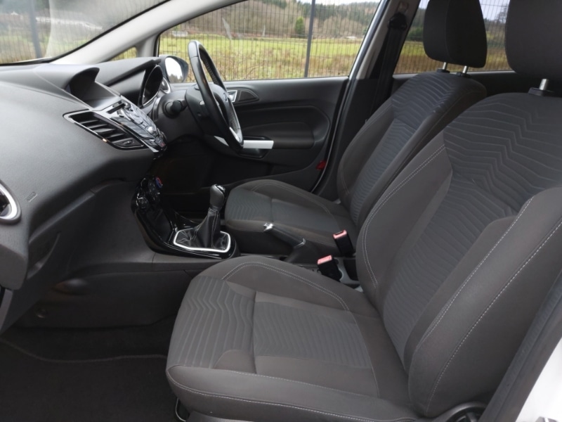 Used Ford Fiesta 2016 for sale - 76911810: Photo 5