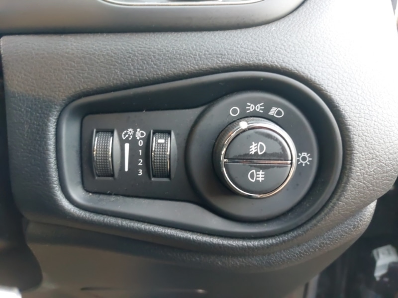 Used Jeep Renegade 2021 for sale - 77252137: Photo 14