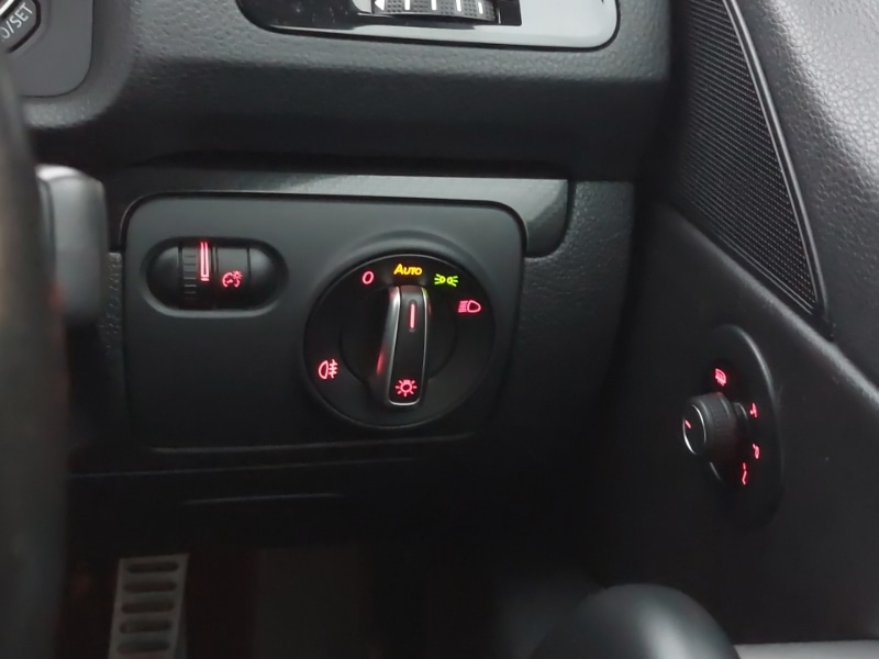 Used Volkswagen Scirocco 2018 for sale - 77311804: Photo 17