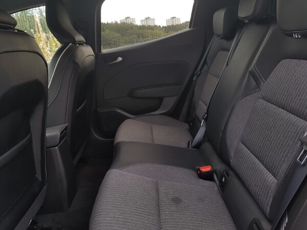 Used Renault Clio 2022 for sale - 76083373: Photo 6