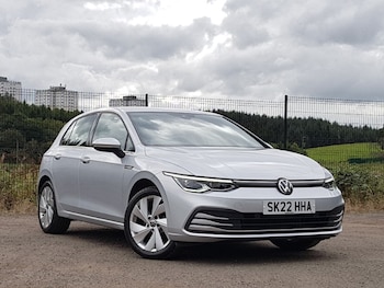 Used Volkswagen Golf 2022 for sale - 75900700: Photo