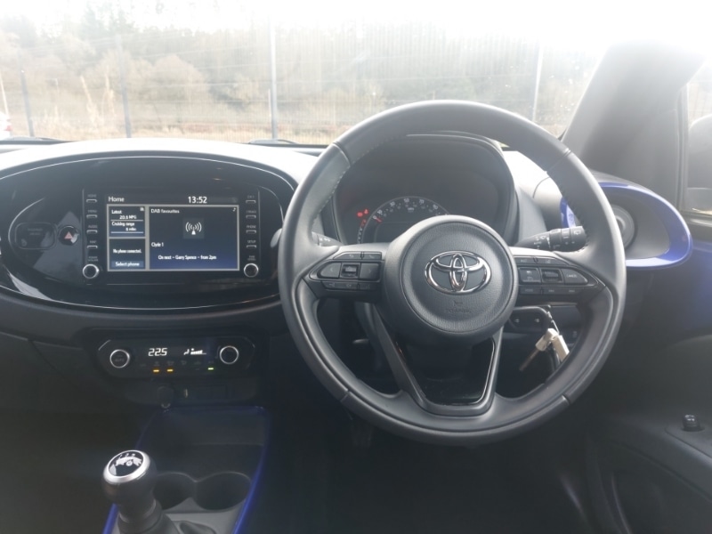 Used Toyota Aygo X 2023 for sale - 77652015: Photo 2