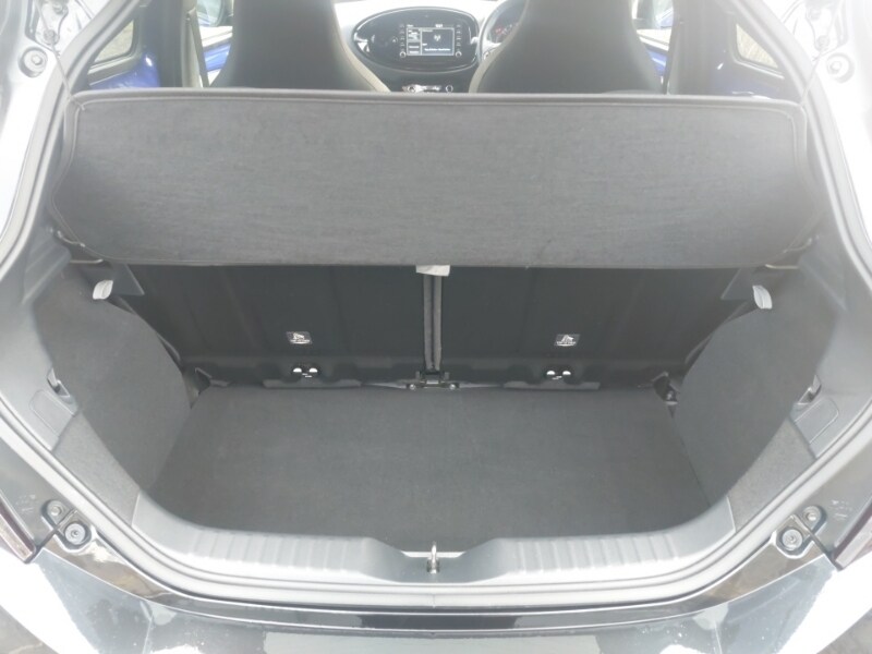 Used Toyota Aygo X 2023 for sale - 77652015: Photo 8