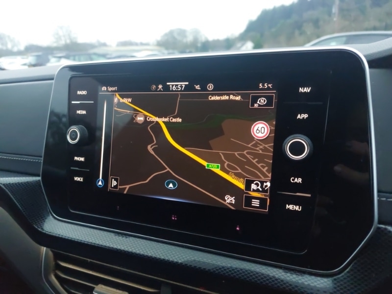 Used Volkswagen T-Cross 2024 for sale - 77304195: Photo 11