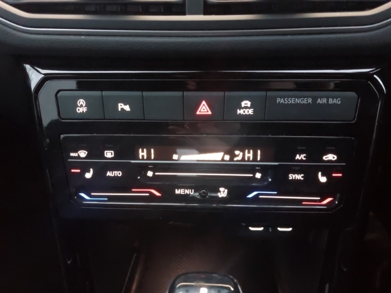 Used Volkswagen T-Cross 2024 for sale - 77304195: Photo 14