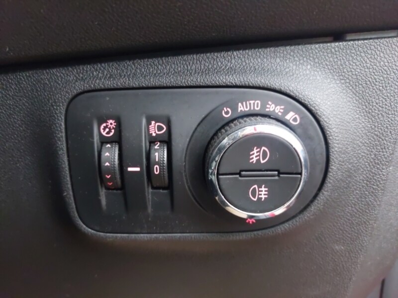 Used Vauxhall Corsa 2016 for sale - 77419251: Photo 14