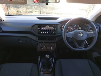 Used Volkswagen T-Cross 2019 for sale - 76970600: Photo
