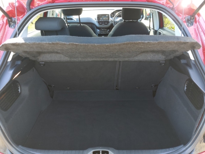 Used Peugeot 208 2019 for sale - 78113000: Photo 8