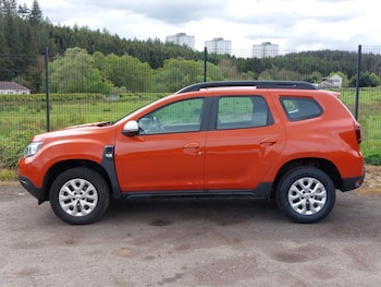 Used Dacia Duster 2023 for sale - 78602925: Photo