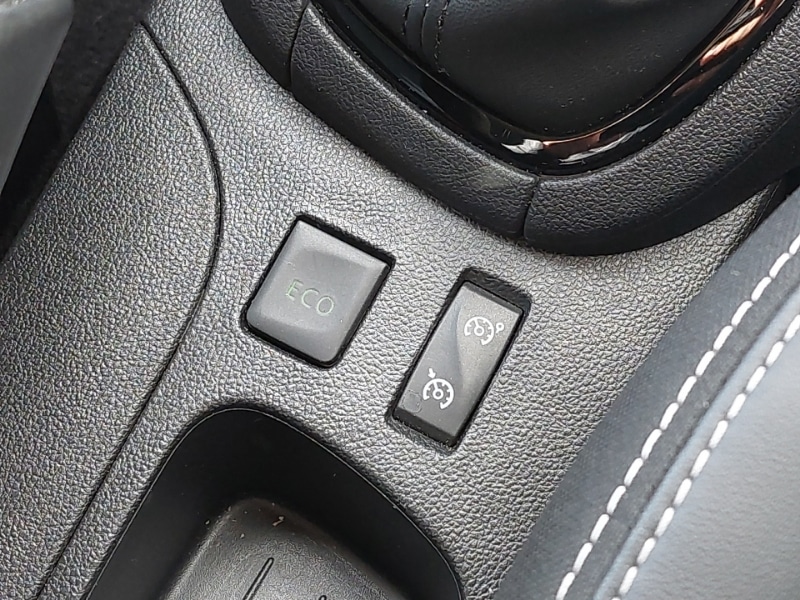 Used Renault Clio 2018 for sale - 76502317: Photo 12