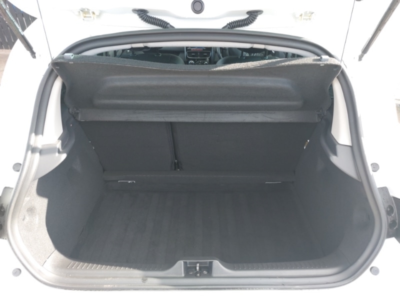 Used Renault Clio 2018 for sale - 76502317: Photo 8