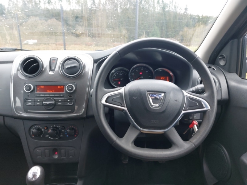 Used Dacia Sandero Stepway 2019 for sale - 77922500: Photo 2
