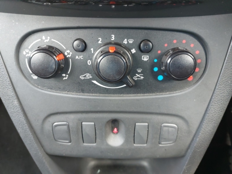 Used Dacia Sandero Stepway 2019 for sale - 78202908: Photo 15