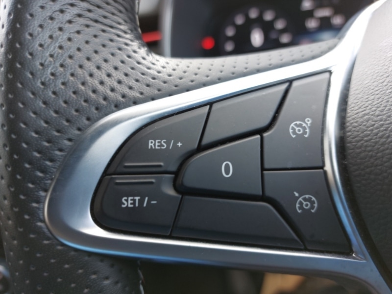 Used Renault Clio 2023 for sale - 77939181: Photo 14