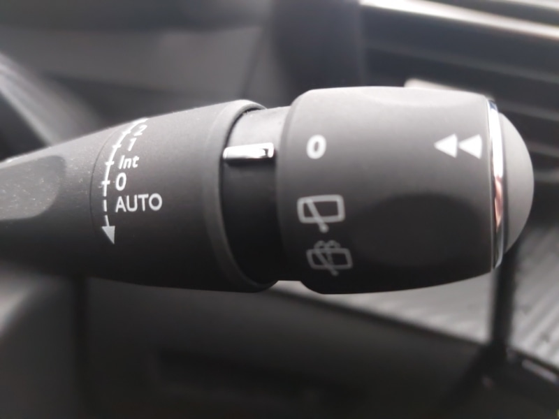 Used Peugeot 2008 2023 for sale - 77439152: Photo 18