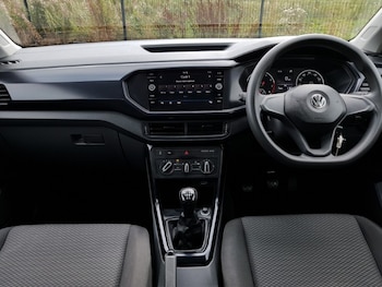 Used Volkswagen T-Cross 2020 for sale - 75663785: Photo