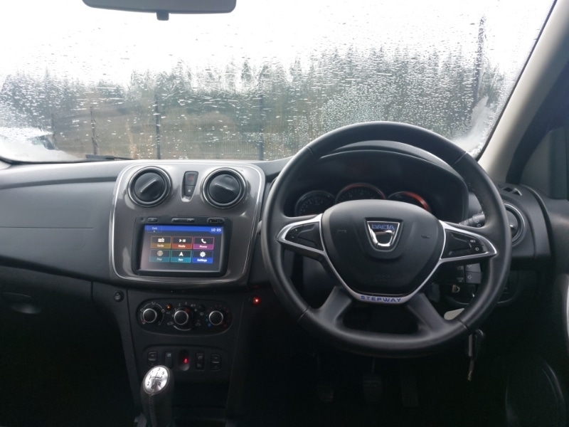 Used Dacia Sandero Stepway 2019 for sale - 77150086: Photo 2