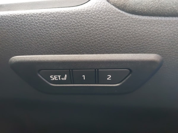 Used Toyota C-HR 2024 for sale - 76282038: Photo 17