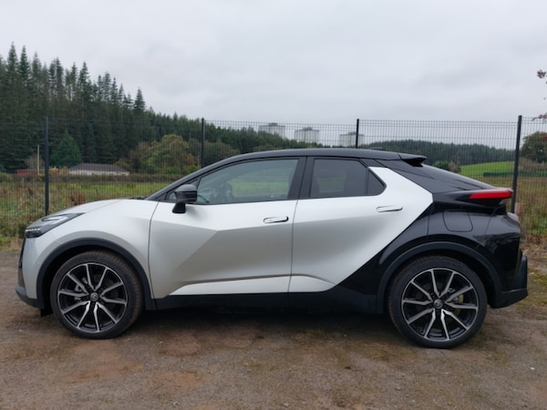 Used Toyota C-HR 2024 for sale - 76282038: Photo 4